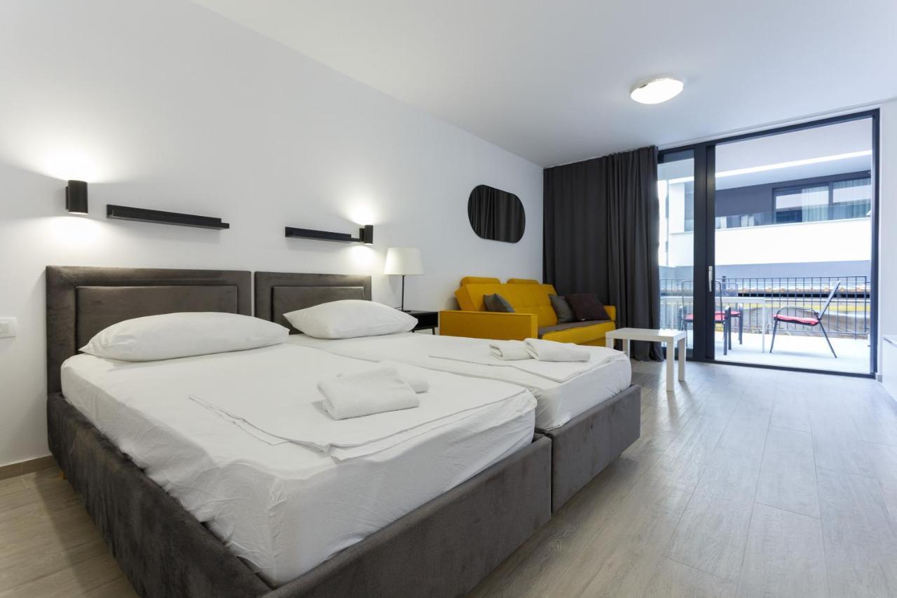 Apartments Sindy And Mendy With Parking Space In The Garage Dubrovnik Exterior foto
